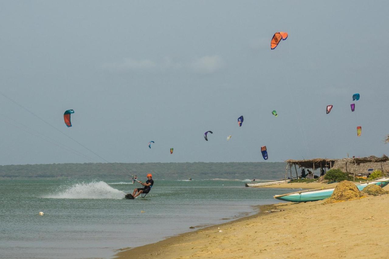 Nirukthie Beach Resort & Restaurant Kalpitiya Exterior foto